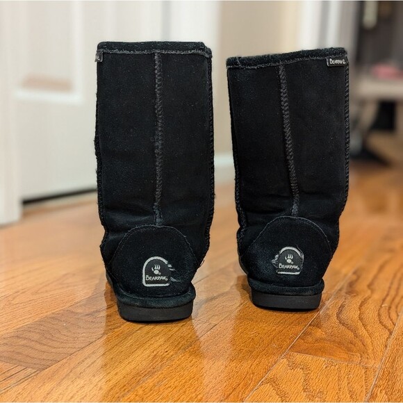 Bearpaw Size 9 Black Emma Short Genuine Sheepskin Lined Boots - Picture 2 of 9